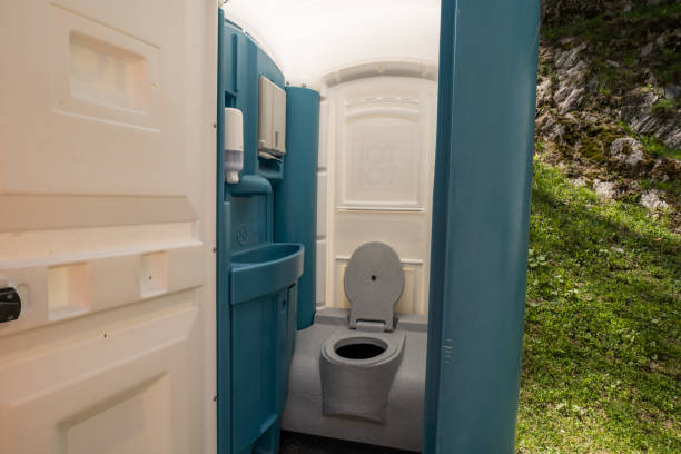 Best Luxury portable toilet rental  in Manor, PA